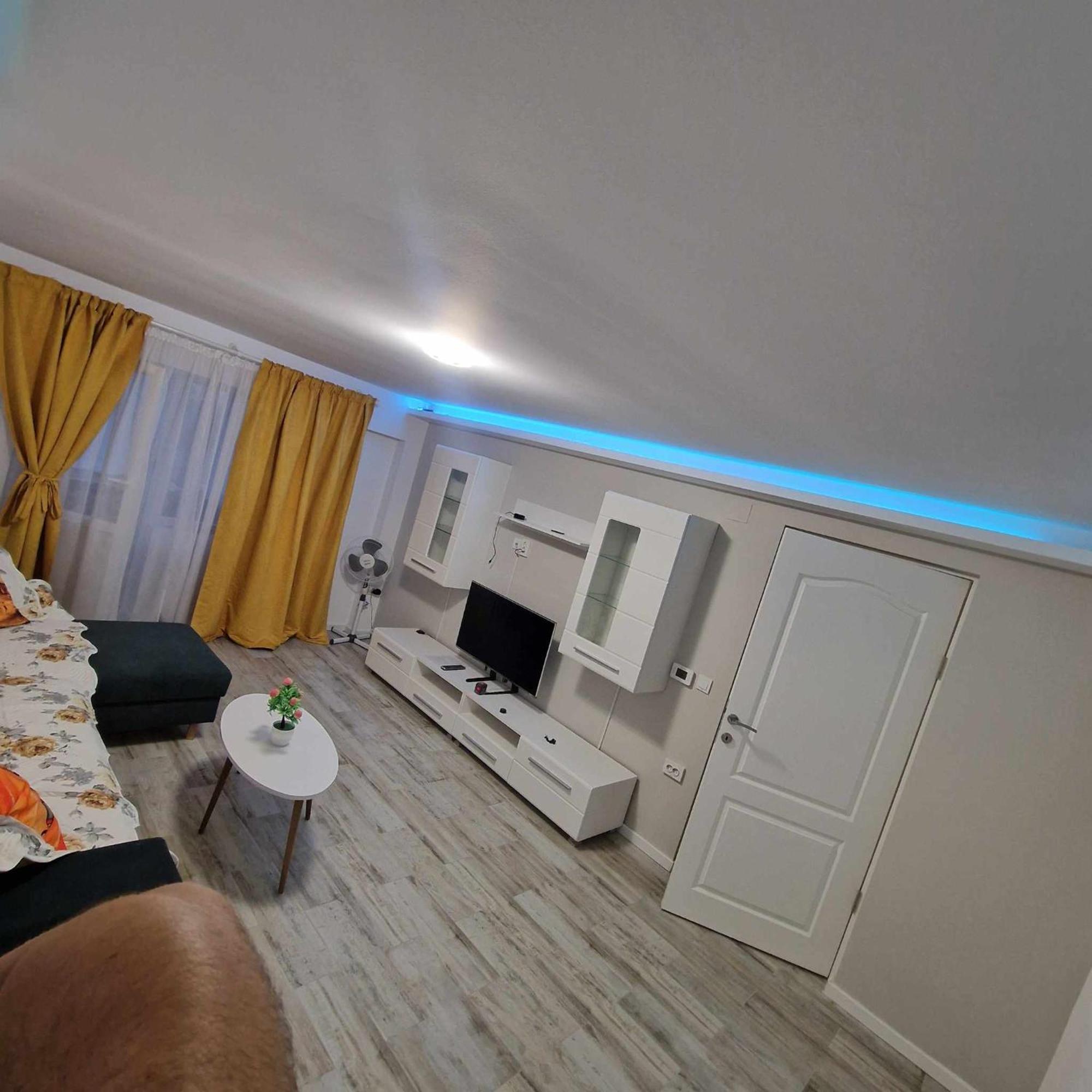 Luxurious Apartment With 3 Rooms And 2 Bathrooms In Corabia מראה חיצוני תמונה